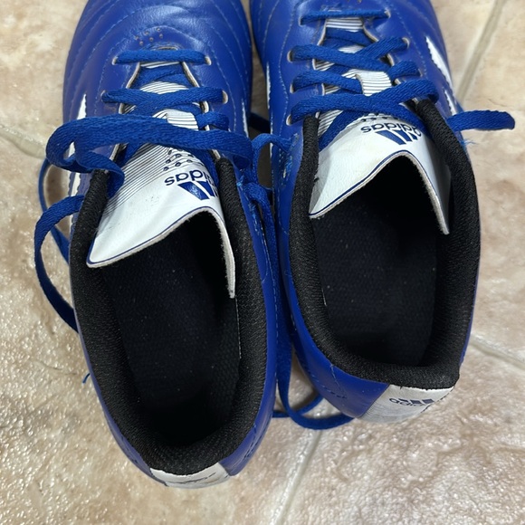 Kids soccer shoes Adidas - Picture 2 of 6